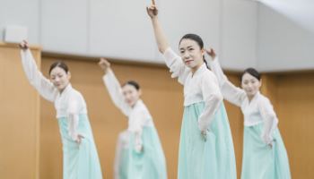 국립무용단 역대 단장 4인, 한 무대에…'거장의 숨결'로 되살아나다