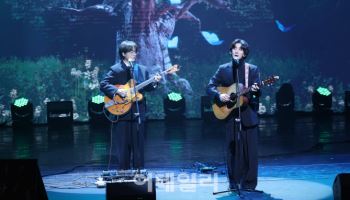 우리 가락에 취하고 K팝에 들썩… 잔나비 화려한 피날레