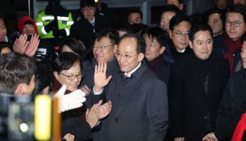 추경호 영장 기각에 與 "조희대 사법부, 내란청산 바람 짓밟아"