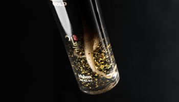 유베프, 몽골 '뎀아즈'와 독점 화장품 공급 계약…"중앙아시아 진출 첫 관문 열어"