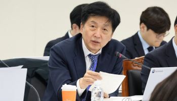 與 "의무공개매수제, 내년 상반기라도 했으면"