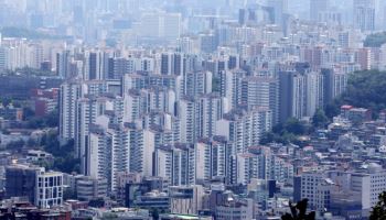 서울 아파트값 2주째 숨 고르기… 규제 묶인 과천·광명 ‘급등’