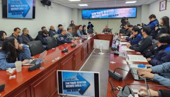 "한국GM, 철수설 잠재우려면 미래 전략부터 내놓아라"
