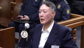 "누가 尹에 몰래 술 줬나?"…윤석열 '옥중 메시지'에 유인태 일침