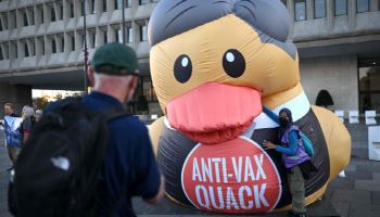 "B형 간염 백신도 맞지마"..미 접종권고 34년만에 폐기