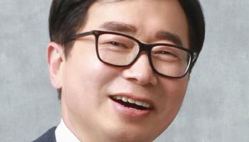 [기고] 손정의가 던진 질문: 한국은 왜 아직 AI 데이터센터 국가전략이 없나