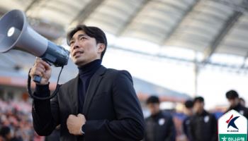 '눈물 속 사퇴 의사' 수원 삼성 변성환 "책임 회피하고 싶지 않아"