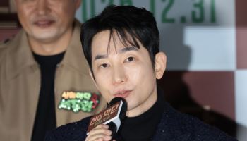 박시후, 10년 만의 스크린 복귀..."'신의악단' 작품 힘에 끌려"