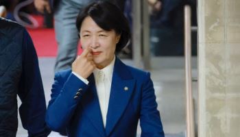 與 지방선거 열기 고조…추미애 법사위원장 사퇴 검토