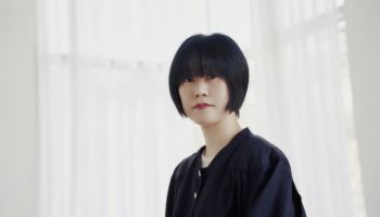 김애란 '안녕이라 그랬어', 소설가 50인 선정 '올해의 소설'