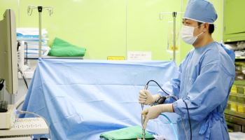 "겨울철 심해지는 척추 통증…'단일공 내시경 수술'로  개선"