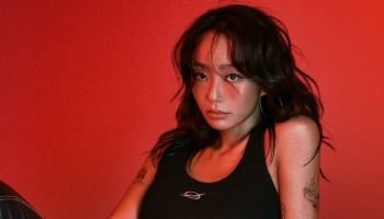효린, 신곡 '스탠딩 온 디 엣지' 발매 "팬들 향한 애정 담아"