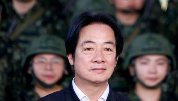 韓 전자입국서 '중국(대만)' 표기 논란에..."관계 전면 검토"