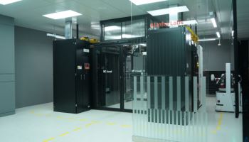 "공기로는 한계, 이젠 물이다"…KT클라우드, 내년 4월 '액체 냉각' 시대 연다