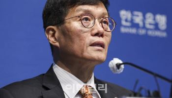 한은, 스테이블코인 정말 양보했나…남은 불씨 세가지
