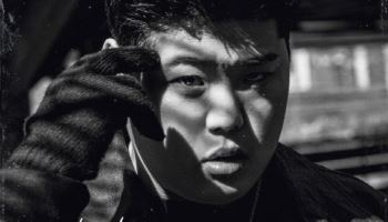 아이돌도 따라하는 무명 가수의 힙합곡…'힙사사돈' 역주행, 왜?