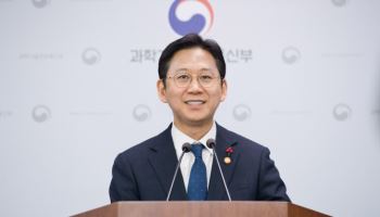 배경훈 “우주산업, 민간 투자 판단 병행돼야”…우주청 "이전은 선 그어"