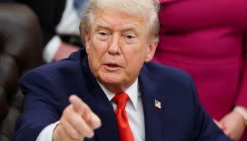 트럼프 'H200' 中 수출 승인, 美 의회 반발…"전략적 우위 약화"