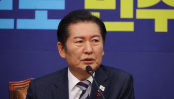 정청래 측 "'명청대결 프레임, 모욕적 갈라치기…친명만 있을 뿐"