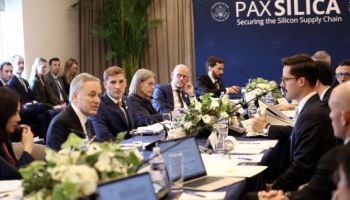 美, 中 겨냥 韓 등 8개국과 AI·반도체 협력체 출범 공식화