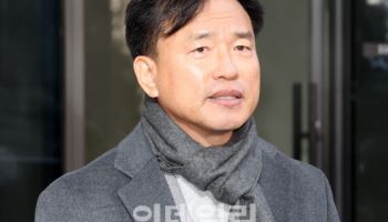 김종철 방미통위 후보자 “허위조작정보 유통이 민주적 의사결정 마비”