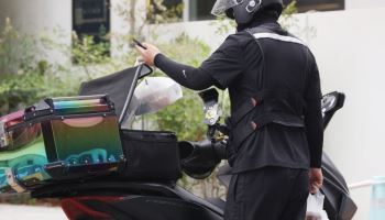 연 100만원 넘던 배달라이더 보험료, 최대 30% 낮춘다