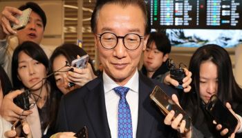 전재수, 통일교 행사 참석 의혹에 “고향서 벌초” 반박