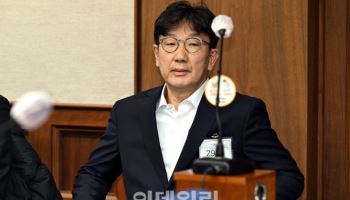 권성동 17일 결심…"현금 다발 부피·무게 직접 측정"