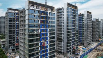 내수 떠받치던 '부동산 공룡' 줄줄이 무너져…中 경제 비상