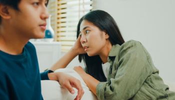 게임 속 여성에 "여보"…독박 육아 아내 두고 남편이 한 일