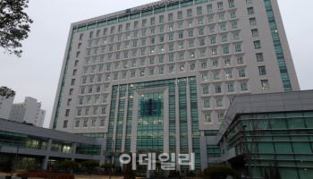 `백해룡 신청 영장` 반려에 또 갈등…백 "함부로 기각", 檢 "위법" (종합)