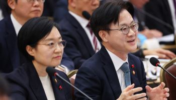 가짜 일 30% 줄이기…민간기업식 업무효율 정부 이식 추진한다(종합)