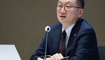 장용성 금통위원 "자산가격 빠르게 상승…급격한 조정 가능성 유의"
