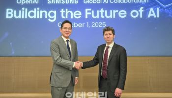 KT도 노리는 기업용 AI…삼성SDS, ‘챗GPT 엔터프라이즈’로 선점