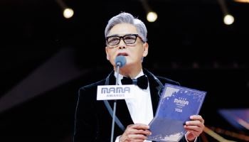 홍콩 위로한 '마마'…"주윤발 묵념 장면, 전 세계인 기억에 오래 남길"[인터뷰]
