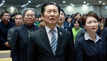 성탄예배 찾은 정청래…"믿음·소망·사랑 중 사랑이 최고"