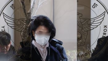경찰, ‘통일교 자금관리’ 한학자 前비서실장 재소환…피의자 전환