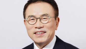 조용병 “韓경제 재도약 분기점, 은행 지배구조·포용금융 강화”