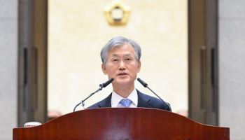 조희대 "중계방송에 국민 눈·귀 집중…작은 언행 하나도 유의"