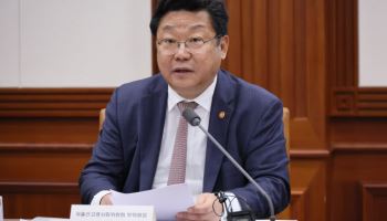 저고위 떠나는 주형환 "저출생 대책 수정만 89번…반전 불씨 꺼지지 않게 해달라"
