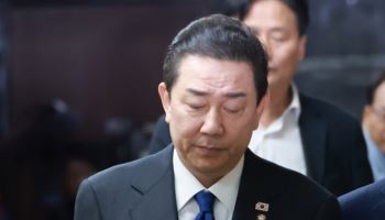 동작구의회 자료와 부합?…김병기 배우자 법인카드 의혹
