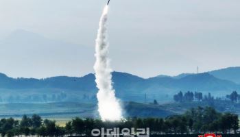 합참 "北발사 탄도미사일 900여㎞ 비행…동해상으로 수 발"(종합)