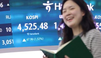 국내 증시 '불장'에 ETF 시장도 훈풍…300조원까지 덩치 불렸다