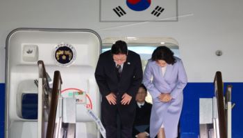 이재명 대통령 귀국...중국 순방 일정 마무리