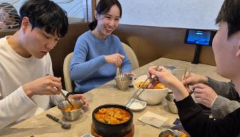 BBQ, 홀 매장 신메뉴 `오뎅탕·닭볶음탕` 내놨다
