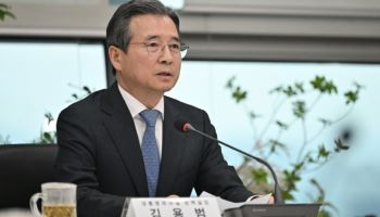 청와대, 10대 기업 사장단과 간담회…지방투자·청년고용 확대 논의