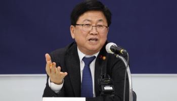 최교진 “학자금 대출 못 갚아 신불자 되지 않도록 해야”
