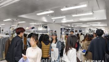 무신사 중국 진출 100일 성적표…거래액 100억 돌파