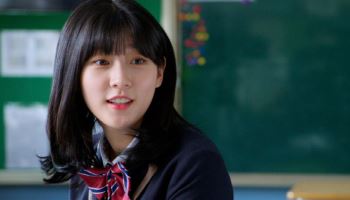 故 김새론 유작 '우리는 매일매일' 스틸 공개...마지막 싱그러움 담아