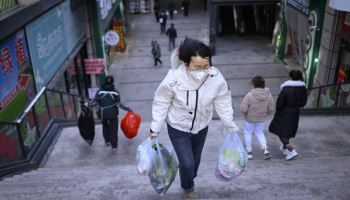 중국 작년 물가 상승폭 ‘제로’…디플레 심화 어떻게 잡나(종합)